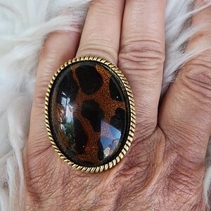 Yoshi‎ HUGE vintage leopard Ring